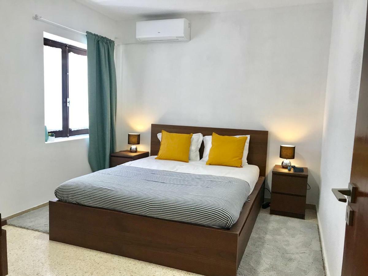 Falesia Beach Villa ออยุส ดิ อากวา ภายนอก รูปภาพ